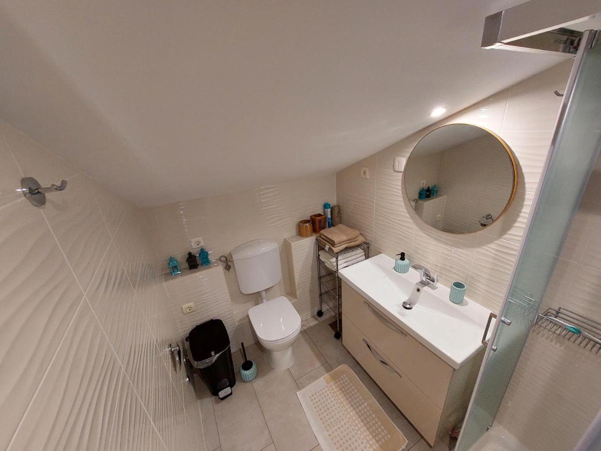 Apartma Marina ไพราน ภายนอก รูปภาพ