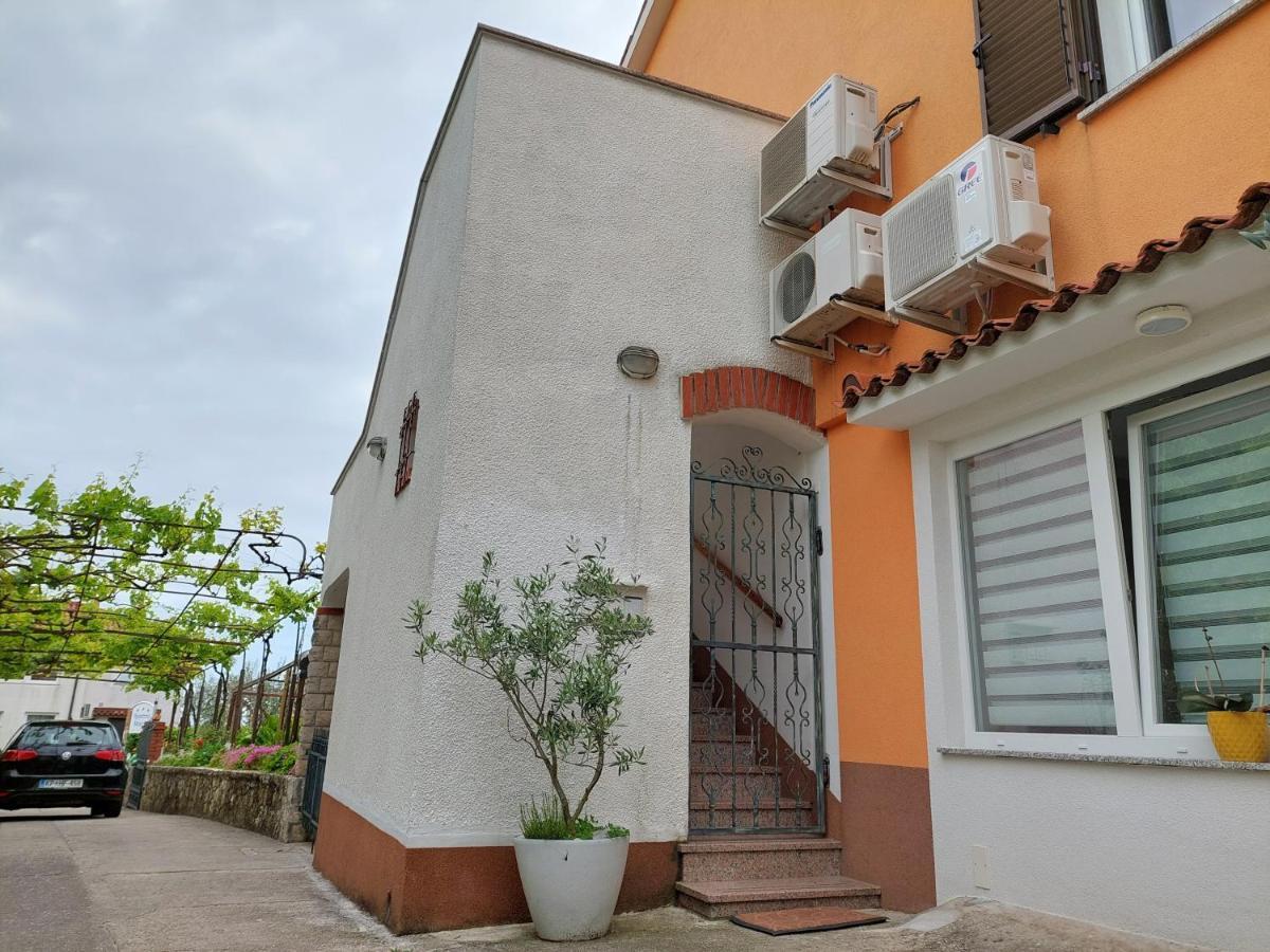 Apartma Marina ไพราน ภายนอก รูปภาพ